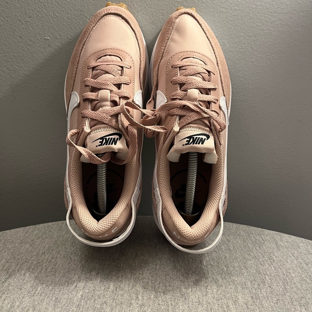 Nike Waffle Debut Pink White Casual Women's Shoe Size 7 DH9523-201 - Picture 9 of 11